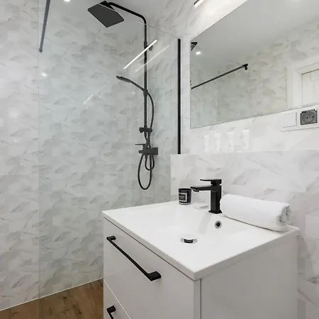 Apartmán In Krakow With Parking And Balcony By Renters *