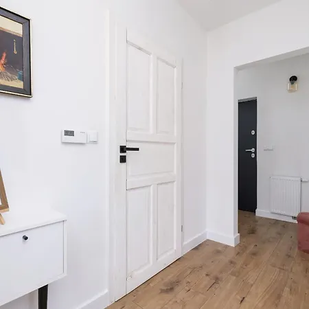 In Krakow With Parking And Balcony By Renters * Modlnica